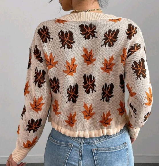 Casual Maple Leaf Graphic Drawstring Hem Short Sweater, Autumn/Winter - Picture 2 of 3